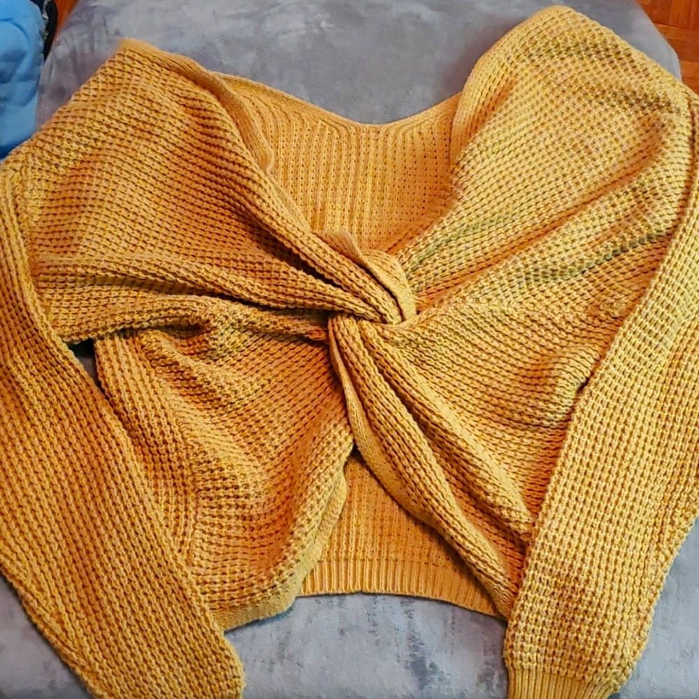 Cropped sweater